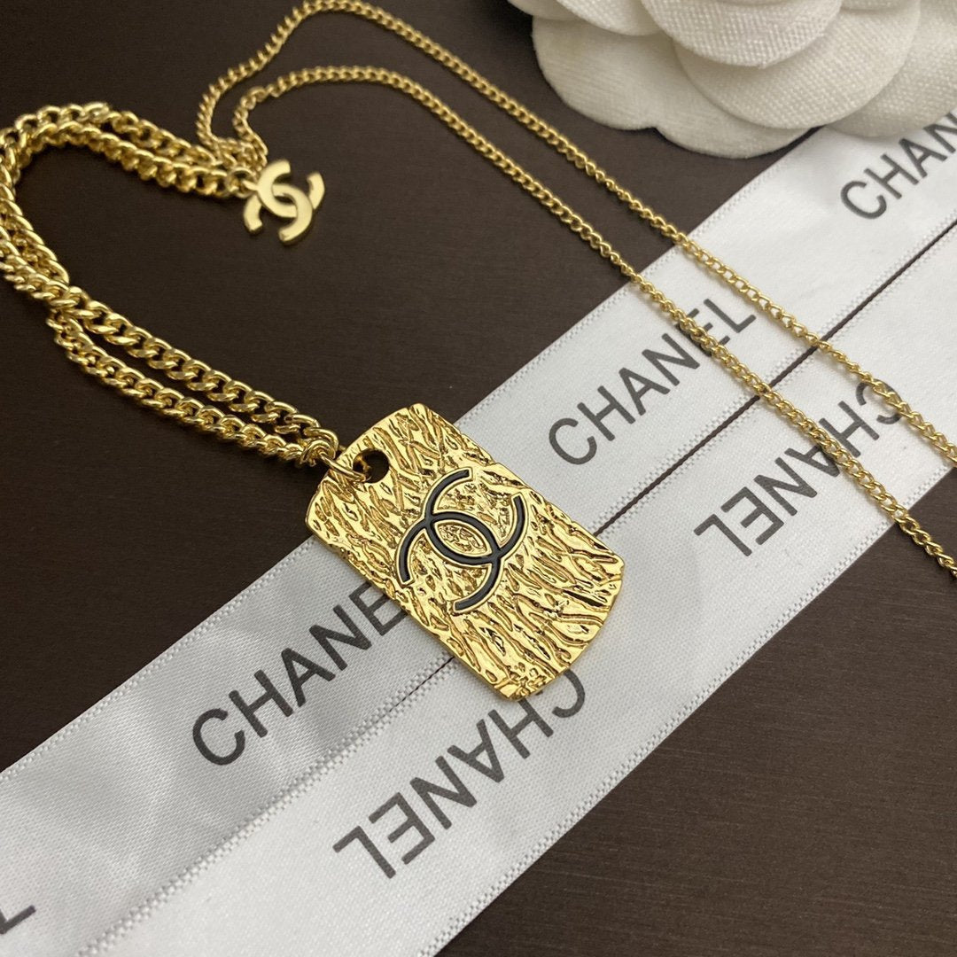 CHANEL Retro Wild Double C Necklace