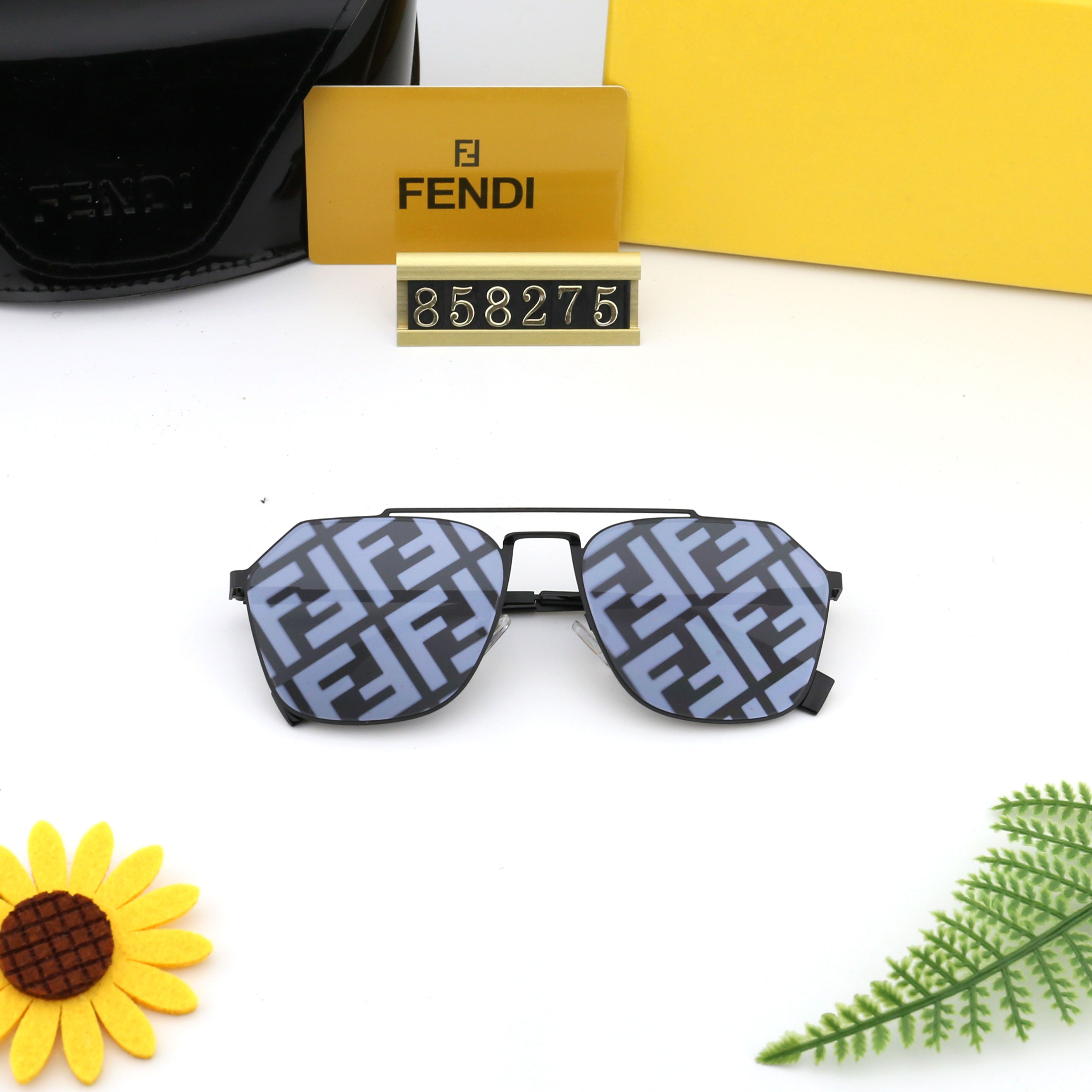 858275 Frame Logo Polarized UV Protection