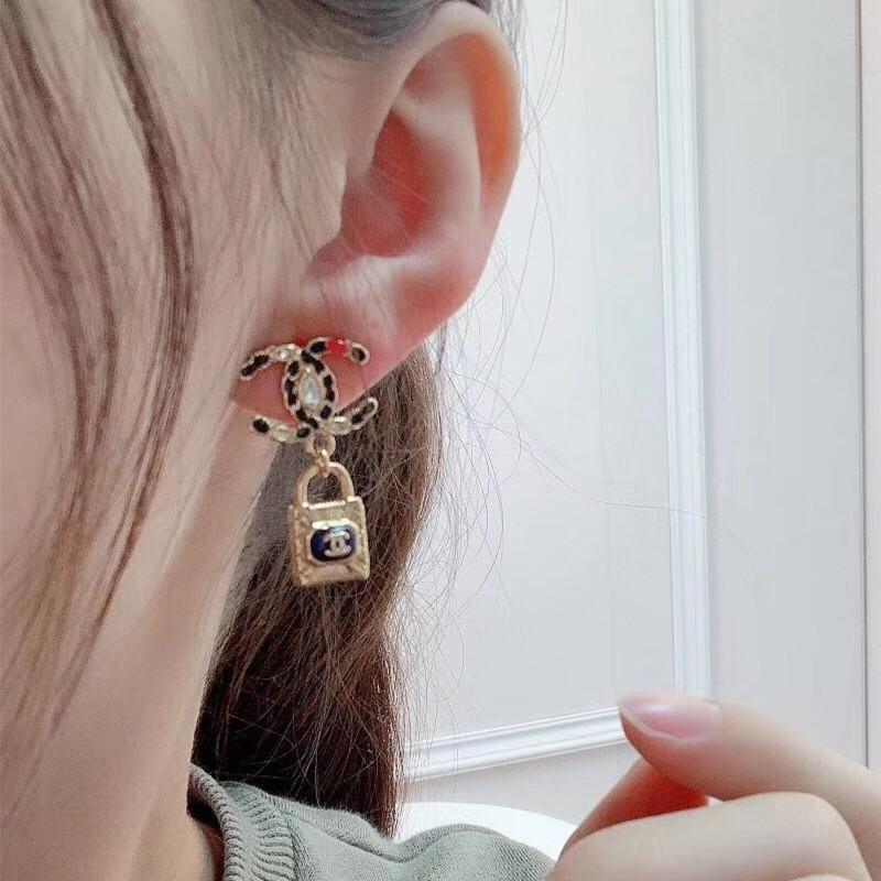 CHANEL Fashion Rhinestone Lock Earrings