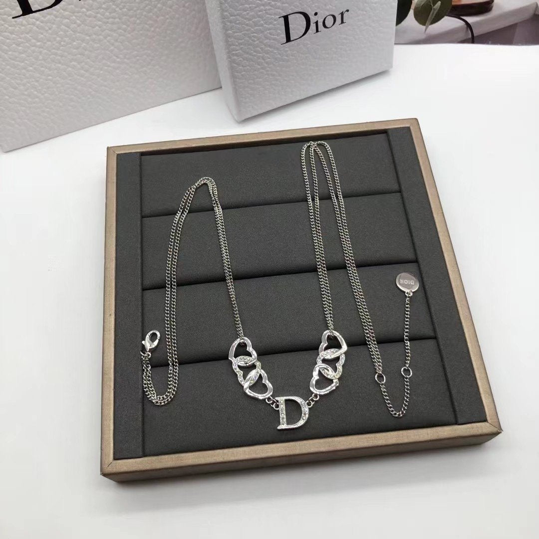 DIOR Fashion stitching heart pendant necklace