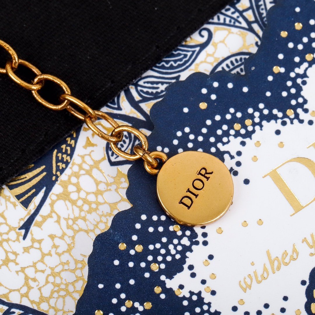 DIOR Retro Metal One-piece Pearl Necklace