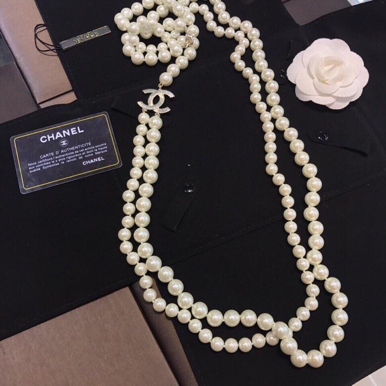 CHANEL Fashion double-layer pearl necklace