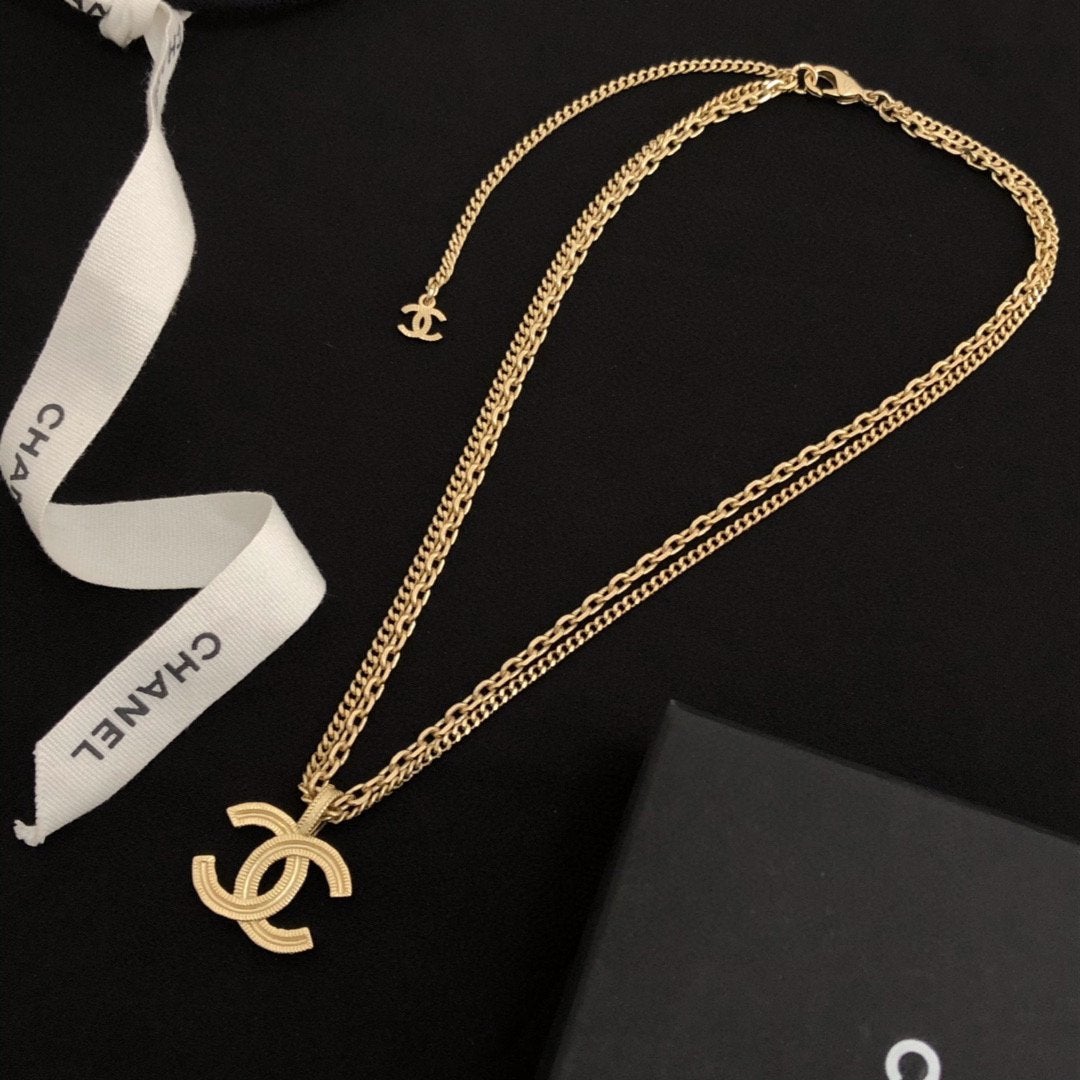 CHANEL High-end Double-Strand Letter Necklace