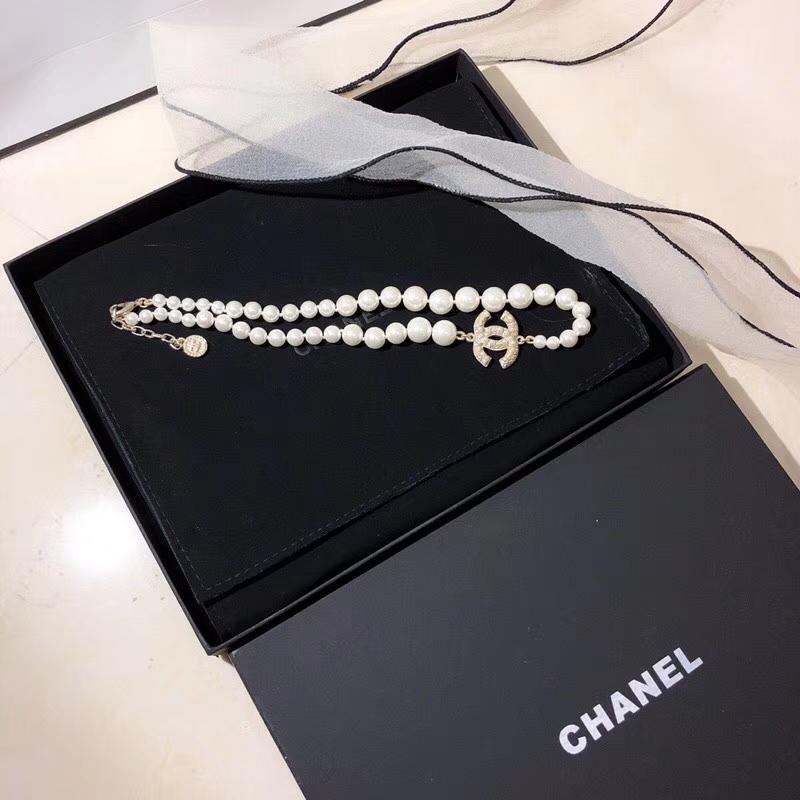 CHANEL Pearl Sandblasted Sweater Necklace