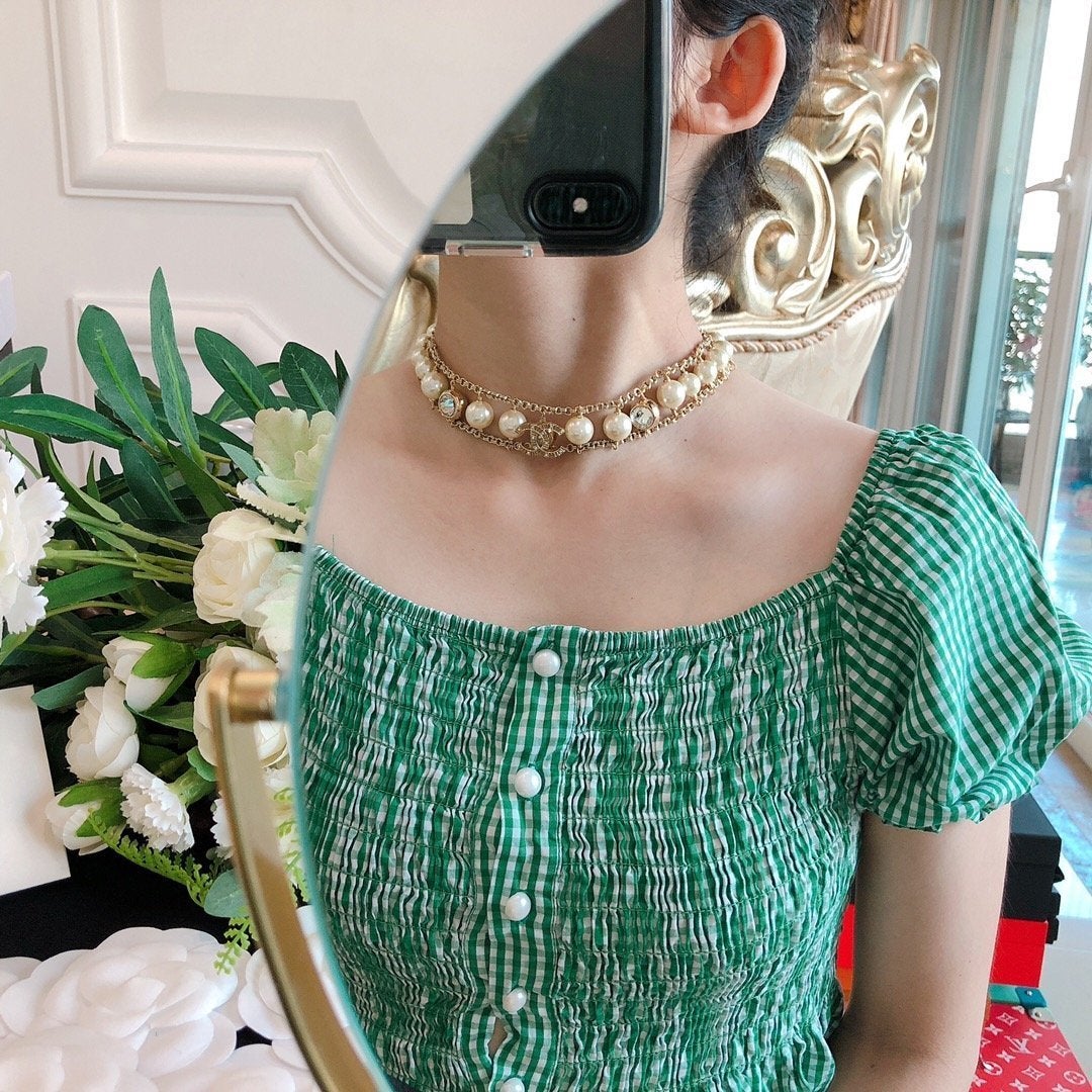 CHANEL Pearl Large Rhinestone Necklace