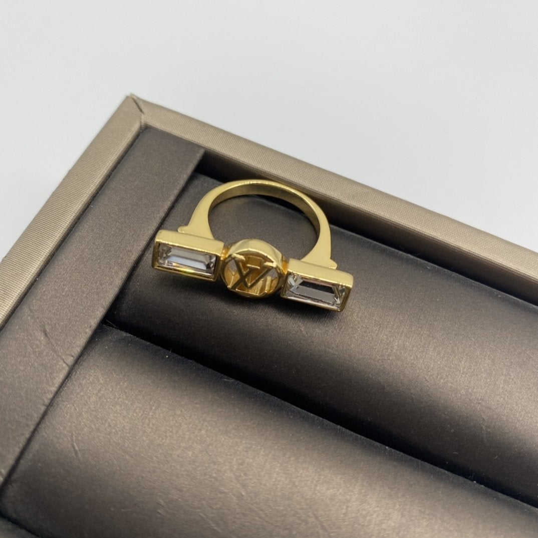 LV Retro Double Rhinestone Ring