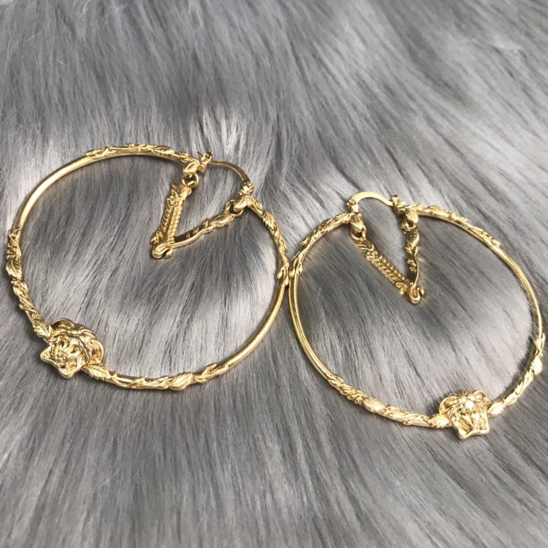 LV Fashion round goddess pendant earrings