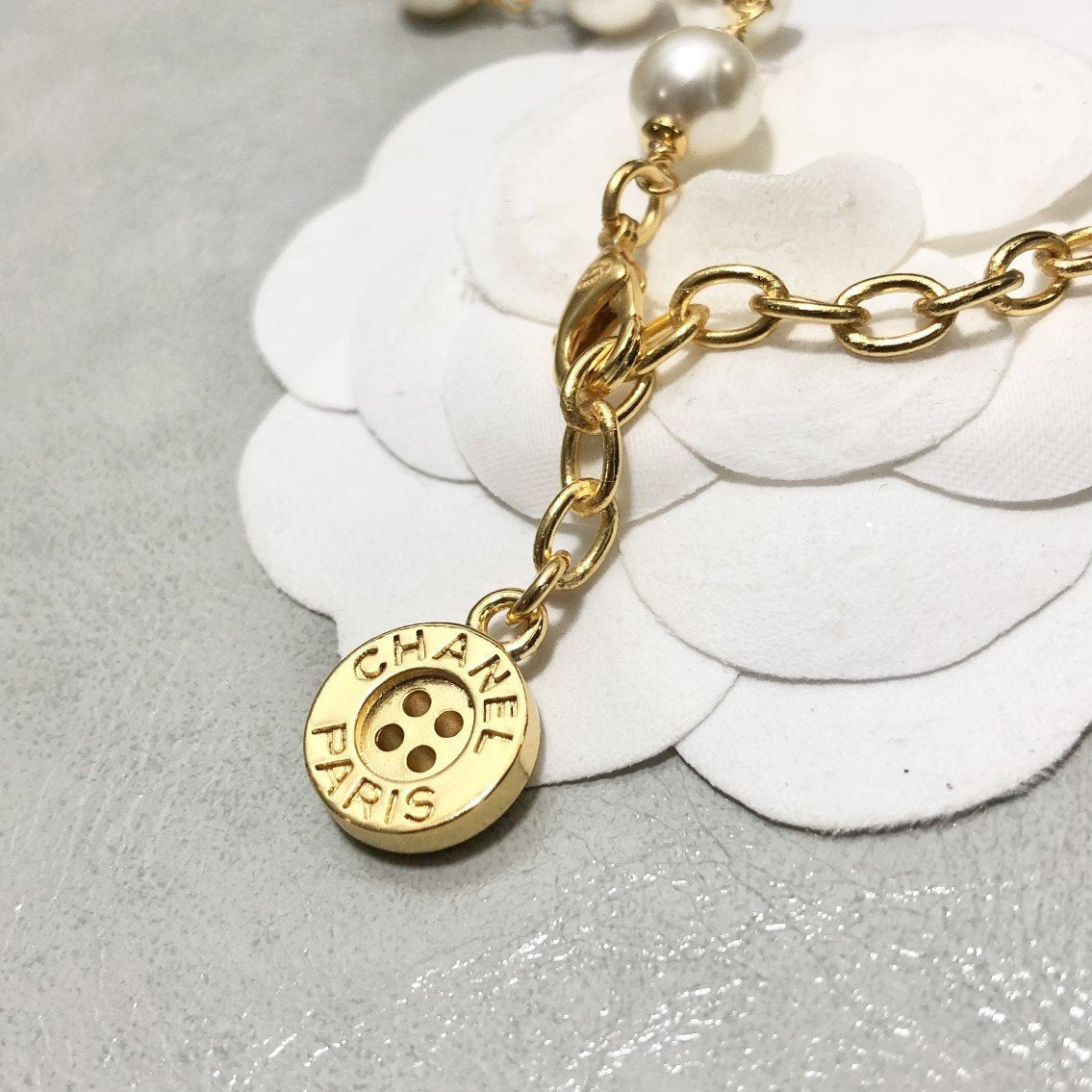 Elegant Pearl Button Pendant Necklace