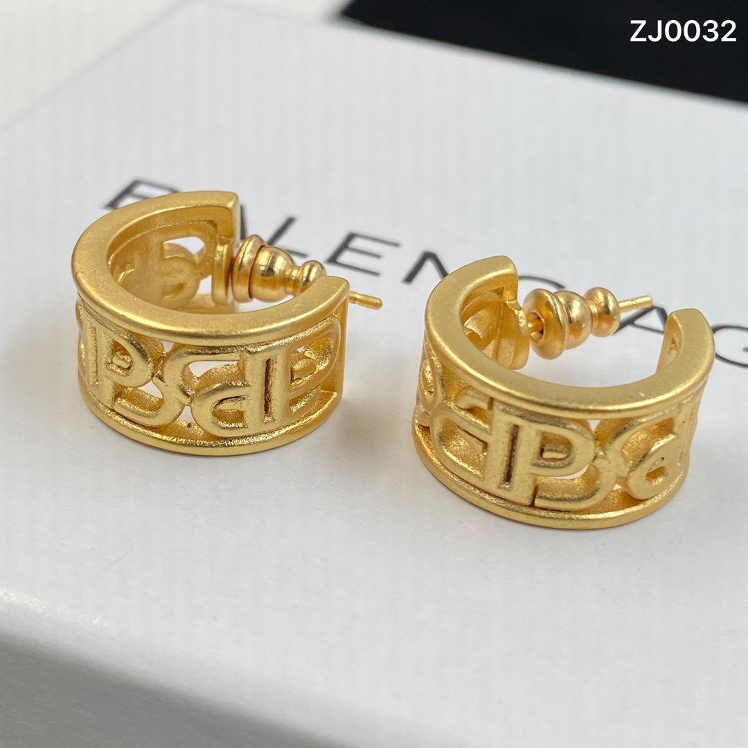 BALENCIAGA Gold luxury ring