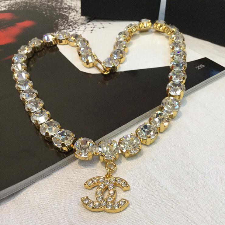 CHANEL Luxury Rhinestone Necklace