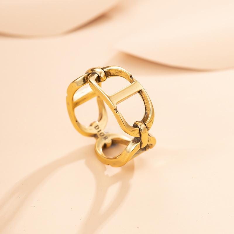 DIOR Retro CD Letter Ring
