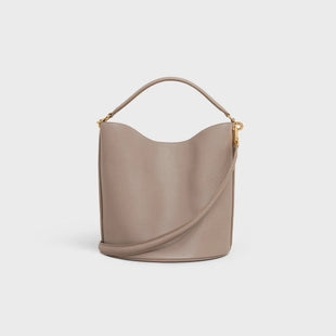 BUCKET 16 BAG IN SUPPLE GRAINED CALFSKIN PEBBLE