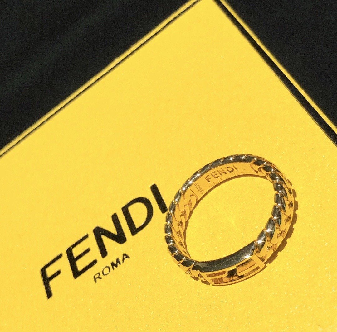 FENDI Simple rope pattern F-shaped stitching ring