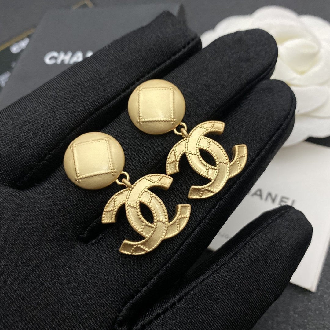 CHANEL Luxury Gold Double C Pendant Earrings