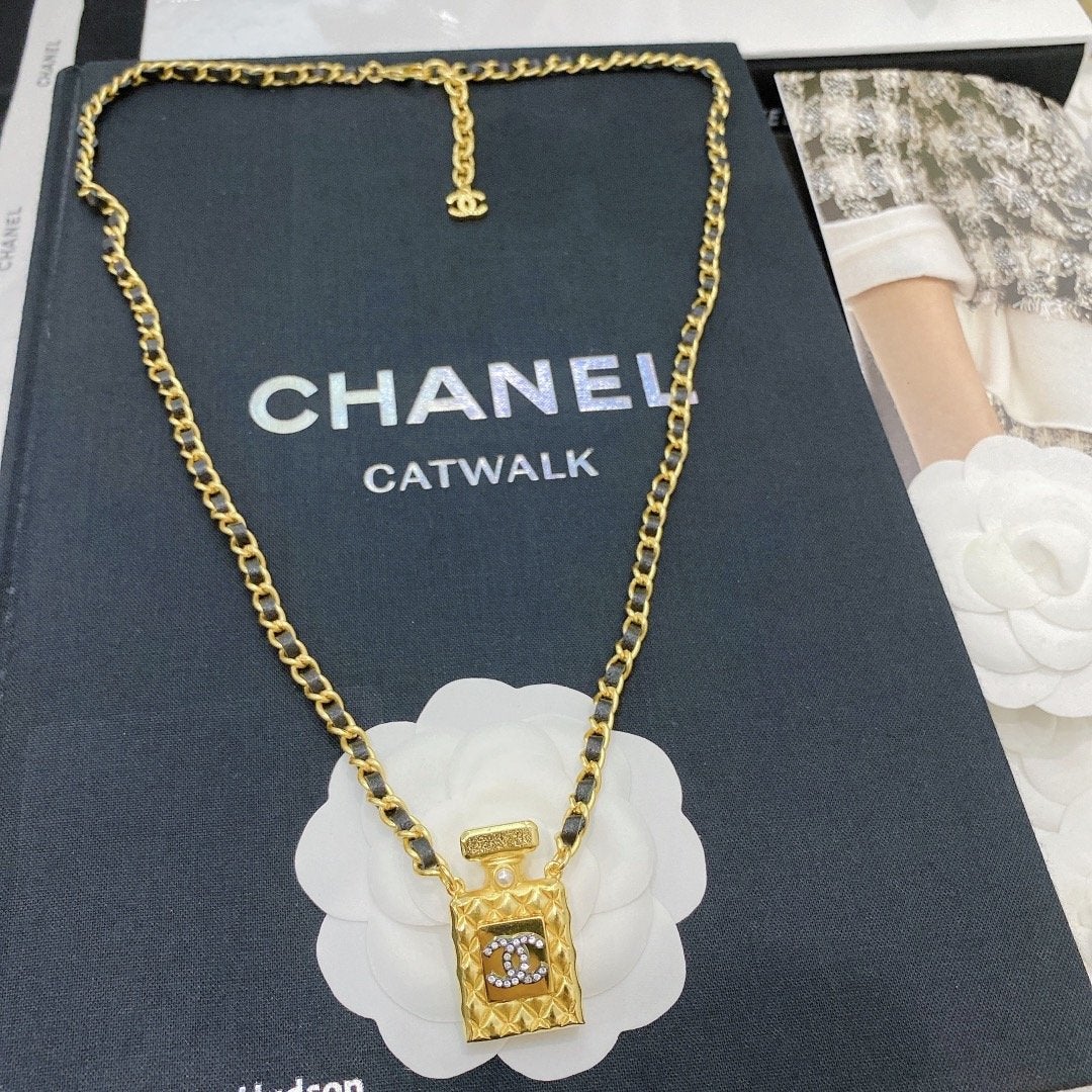 CHANEL Fashion Leather Perfume Bottle Necklace