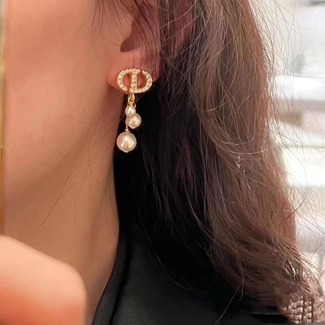 DIOR New this season - Pearl tassel earrings