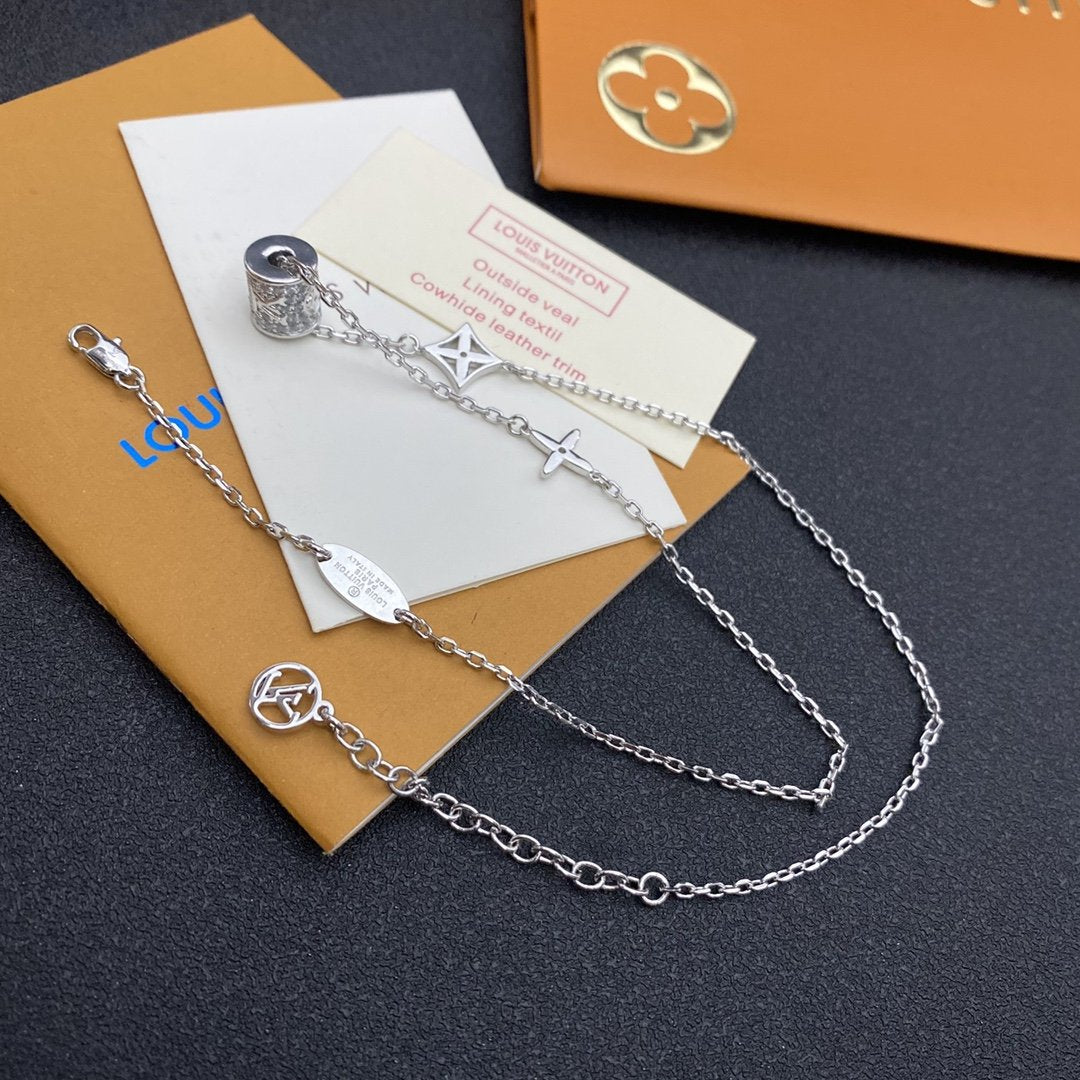 LV Fashion round rhinestone necklace