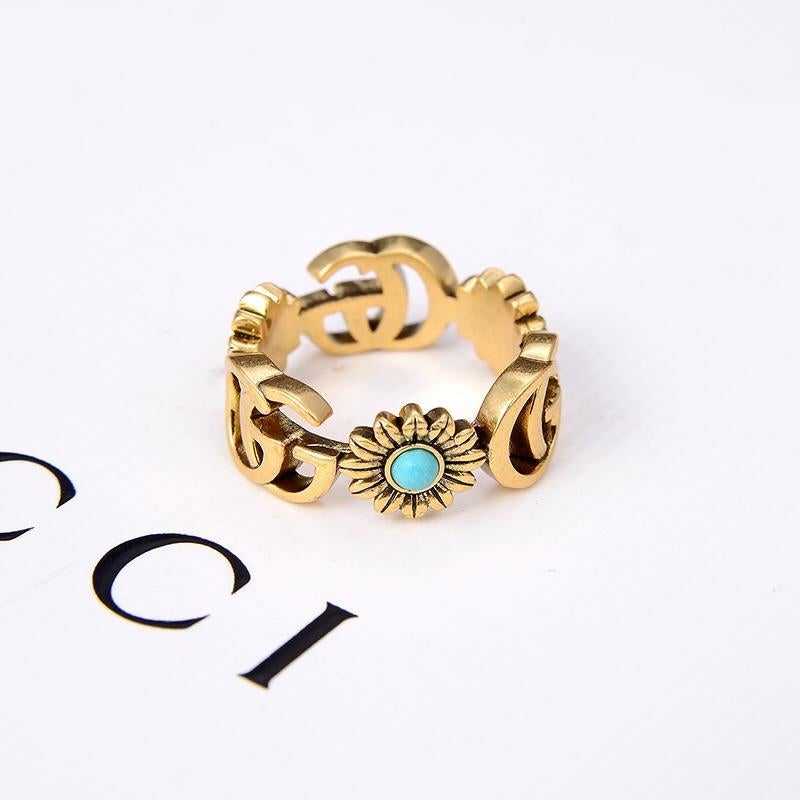 GUCCI Vintage Bronze Flower Ring