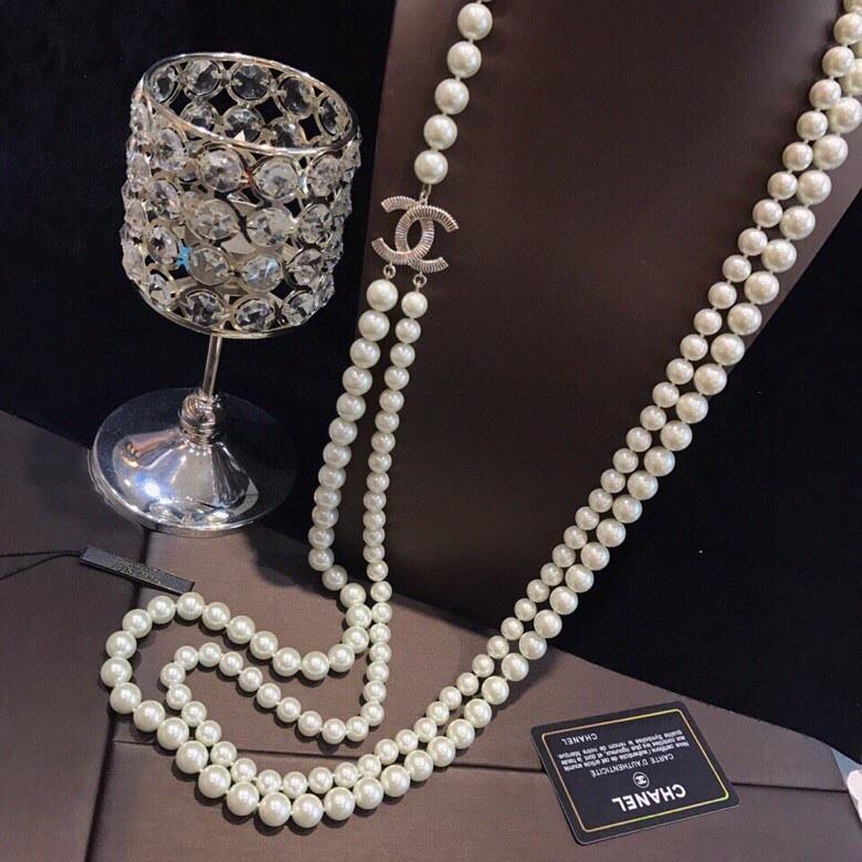 CHANEL Fashion double-layer pearl necklace