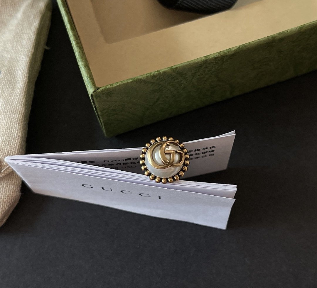 GUCCI retro ice cream pearl earrings