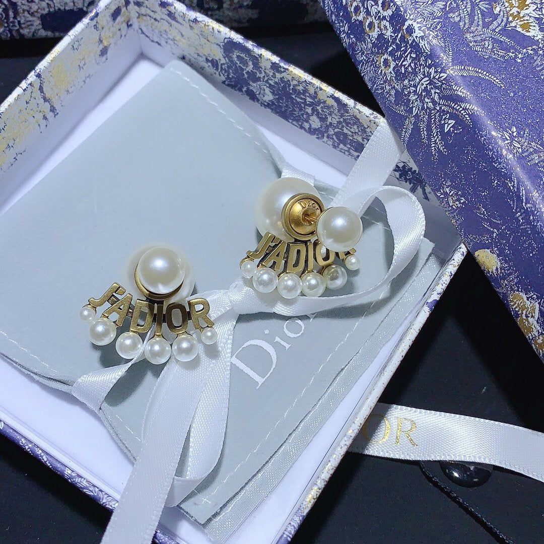 DIOR White Resin Imitation Pearl Letter Earrings