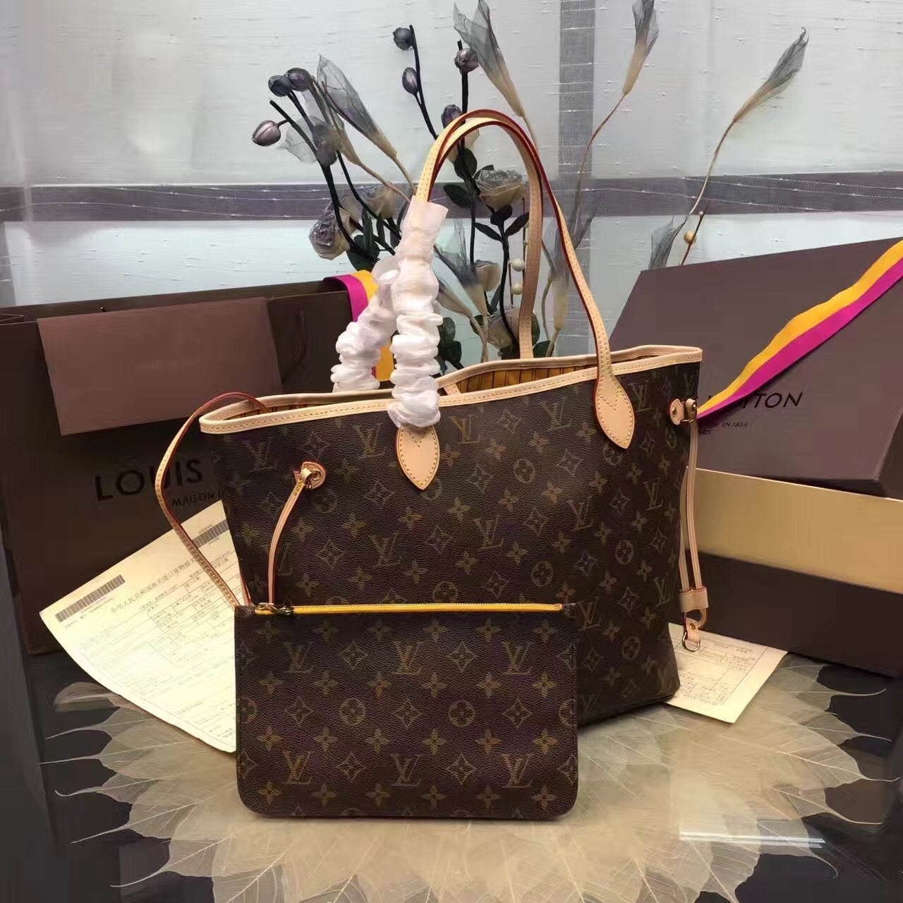 LV MM(medium)  Neverfull  Bag Monogram Canvas M40997