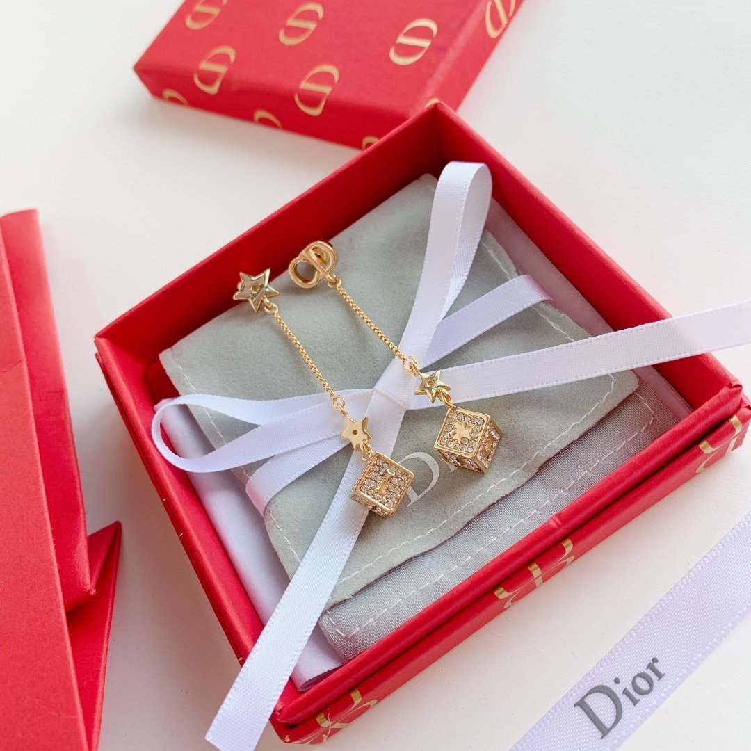 DIOR Luxury Letter Rhinestone Earrings