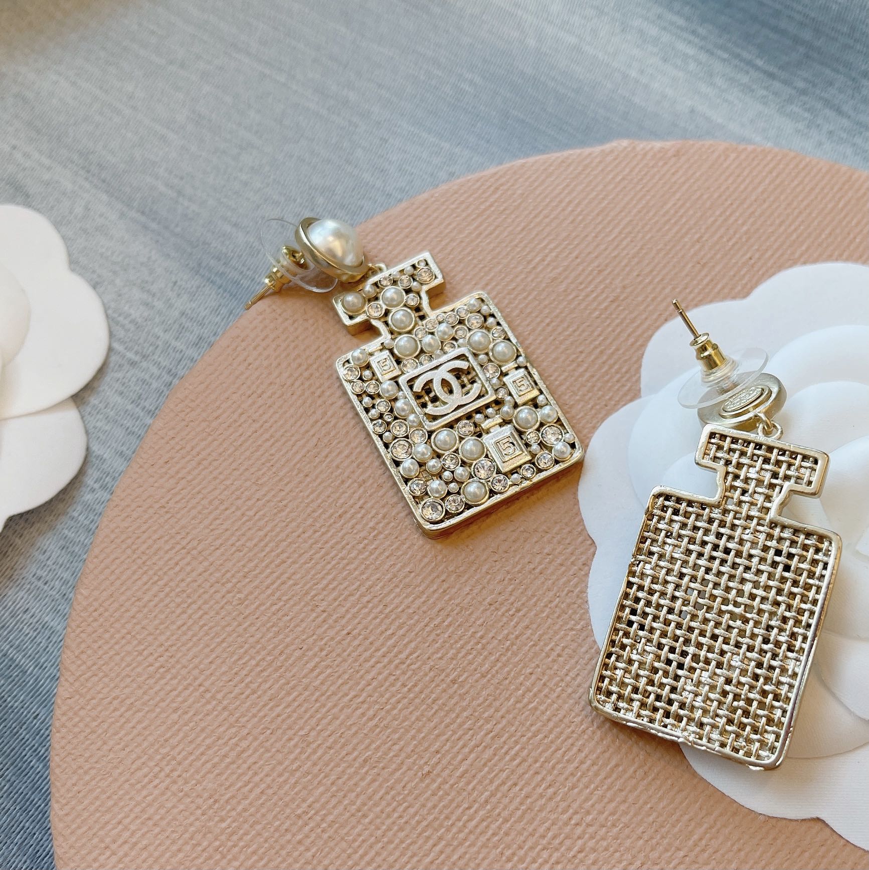 CHANEL Fashion Water Bottle Pearl Pendant Earrings