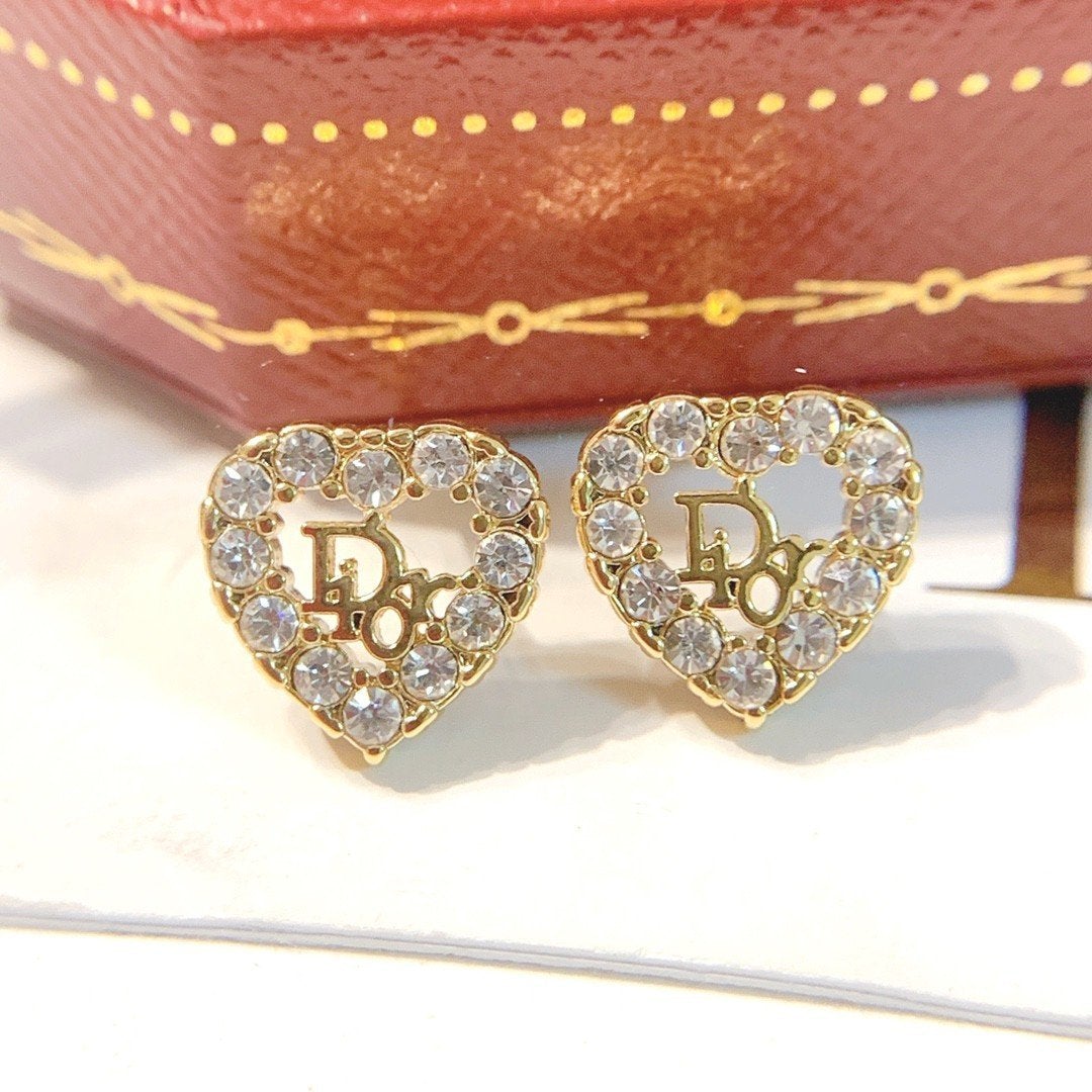 DIOR Fashion Crystal Heart Stud Earrings