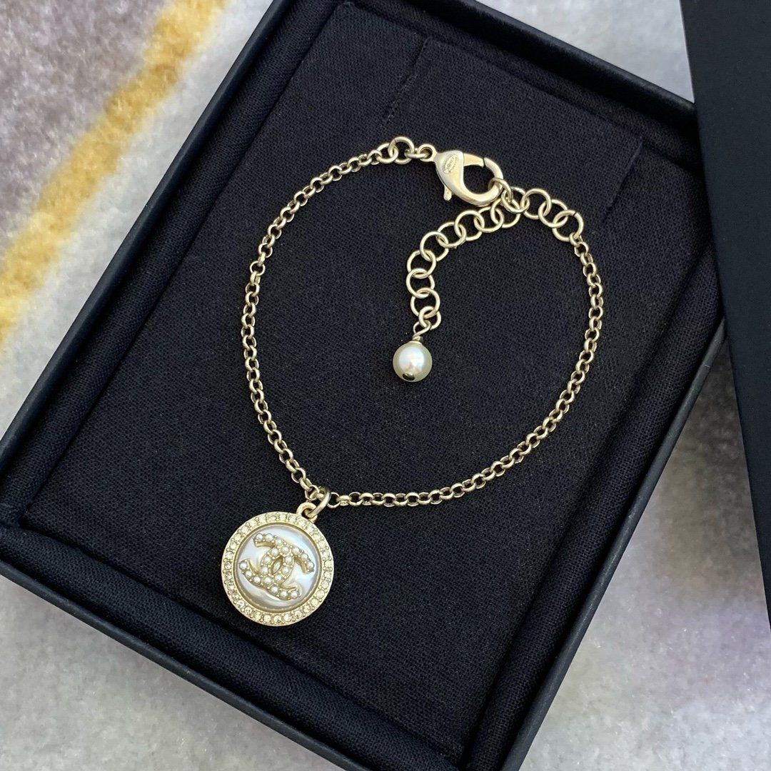 CHANEL Fashion Round Pearl Crystal Bracelet