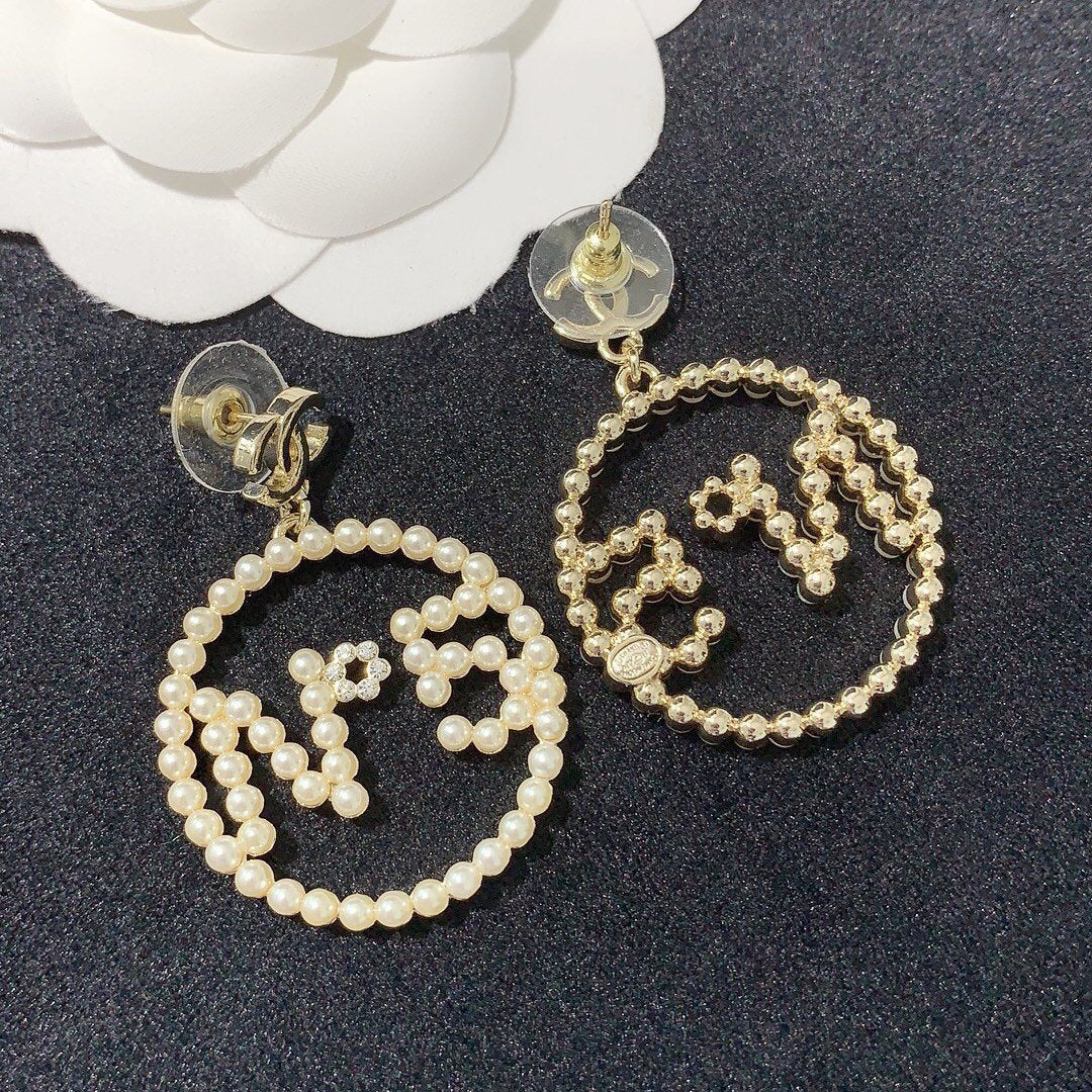 CHANEL Fashion Round Pearl Letter Earrings