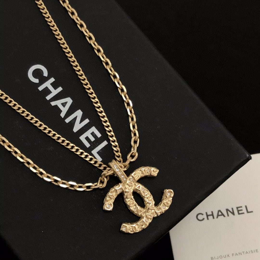 CHANEL High-end Double-Strand Letter Necklace