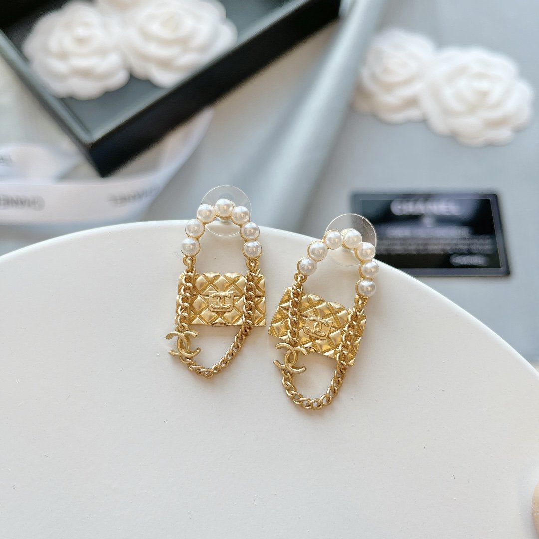 CHANEL Fashion Pearl Bag Pendant Earrings