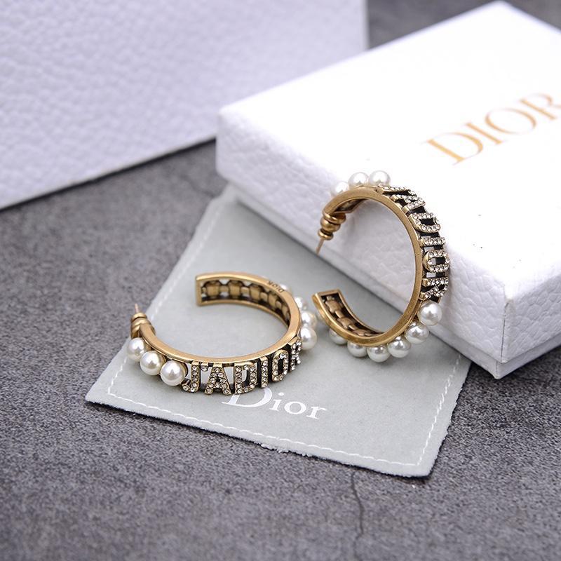 DIOR Elegant Pearl Rhinestone Letter Earrings