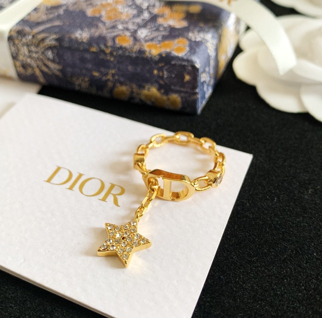 DIOR Vintage Star Pendant Diamond Ring