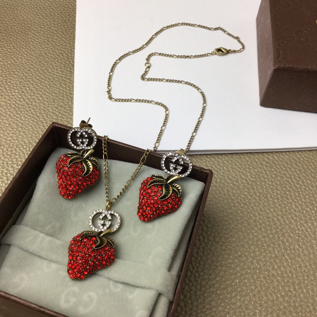 GUCCI Fashion Red Rhinestone Strawberry Pendant Necklace