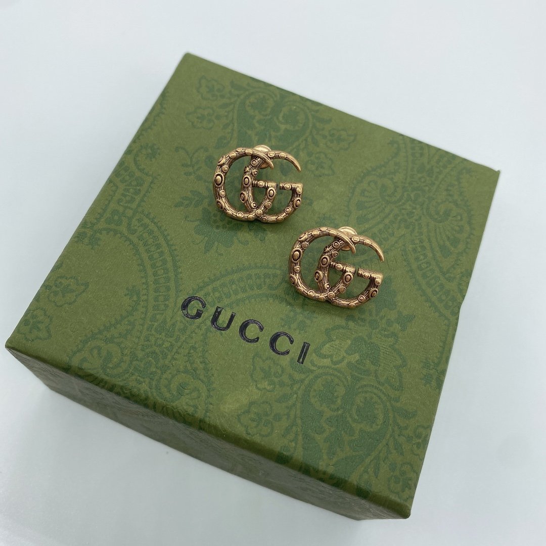 GUCCI Simple letter design earrings