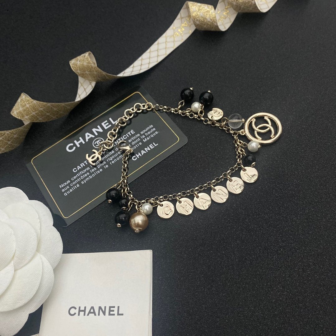 CHANEL Fancy irregular trend bracelet