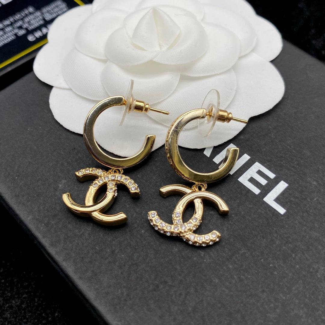 CHANEL October New Trend - Moon Diamond Earrings