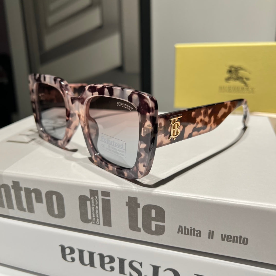 BURBERRY SUNGLASSES