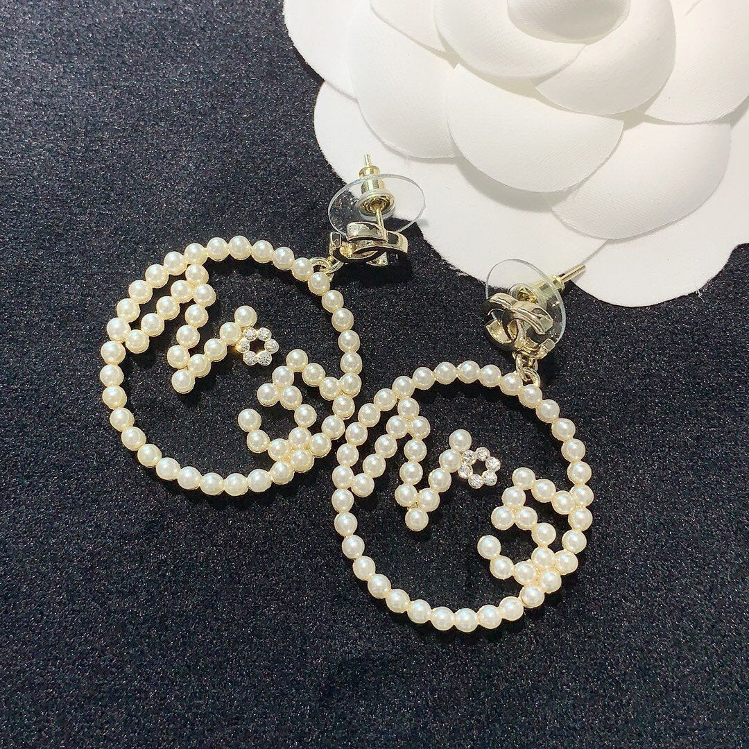 CHANEL Fashion Round Pearl Letter Earrings