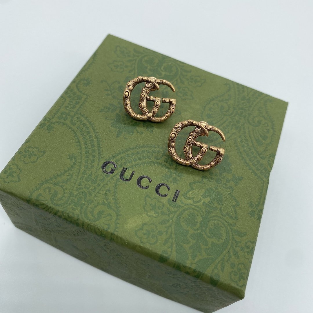 GUCCI Simple letter design earrings