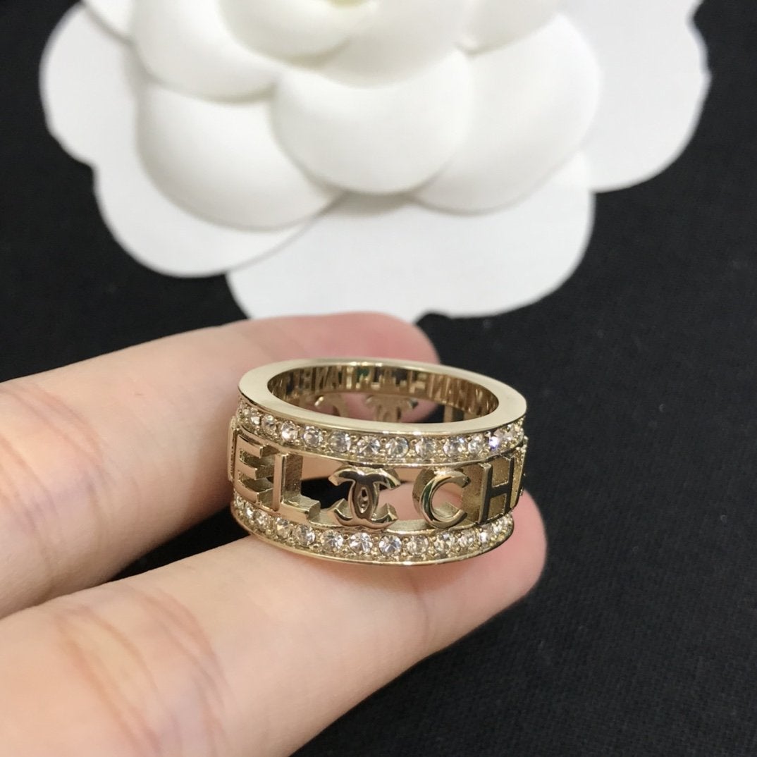CHANEL Letter Hollow Diamond Ring