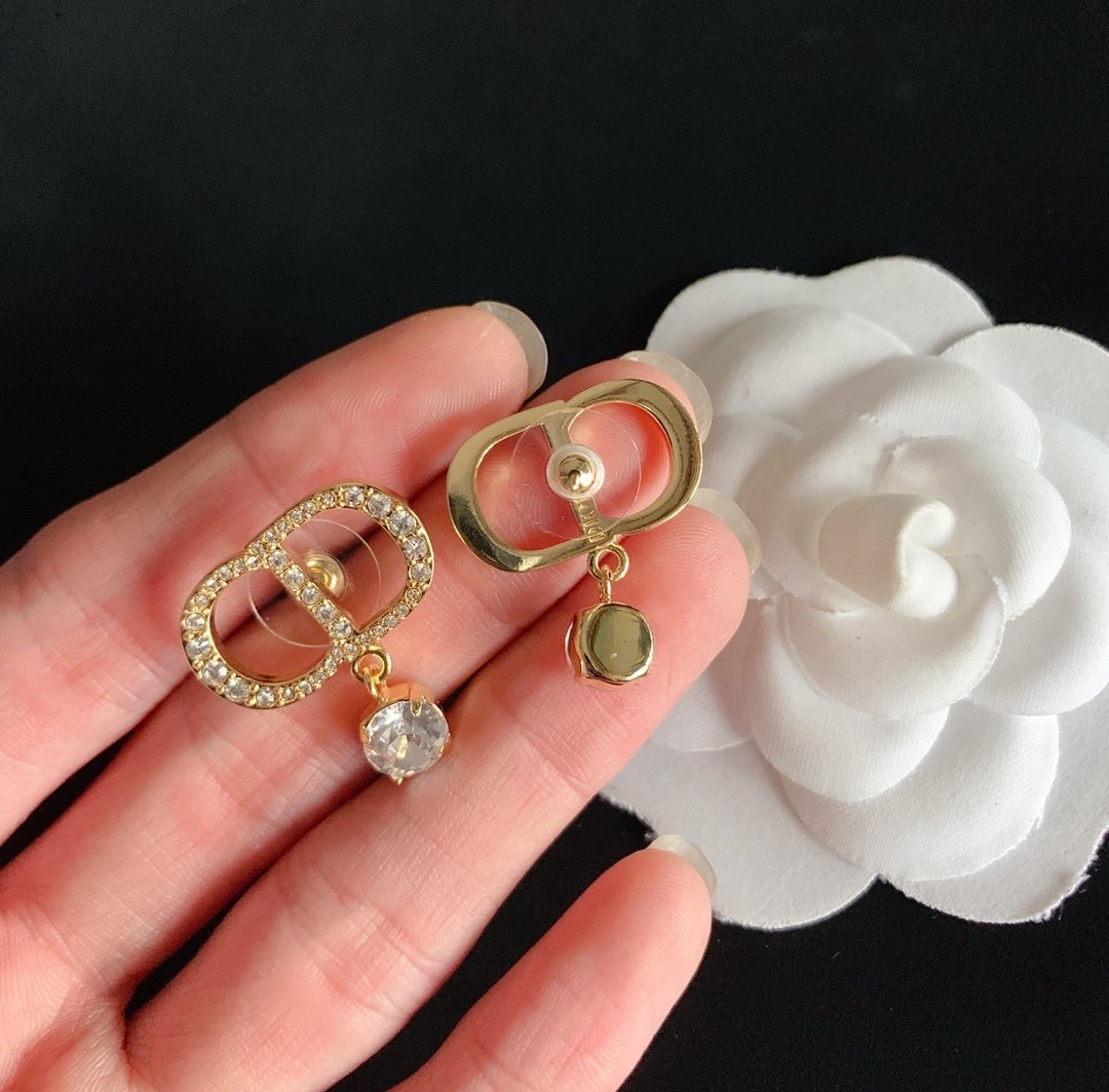DIOR Fashion CD rhinestone earrings