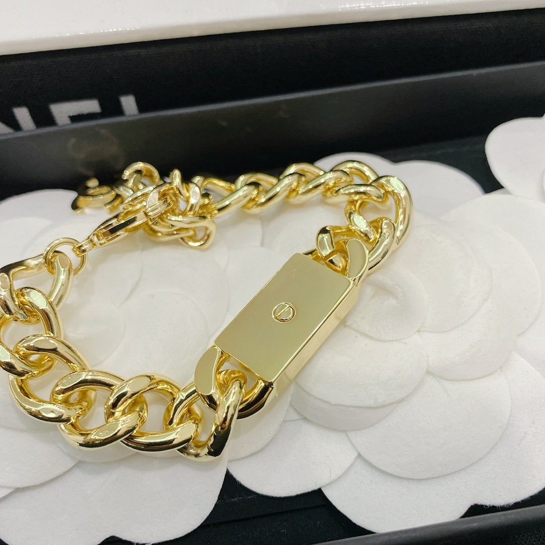 CHANEL Fashion Metal Zircon Bracelet