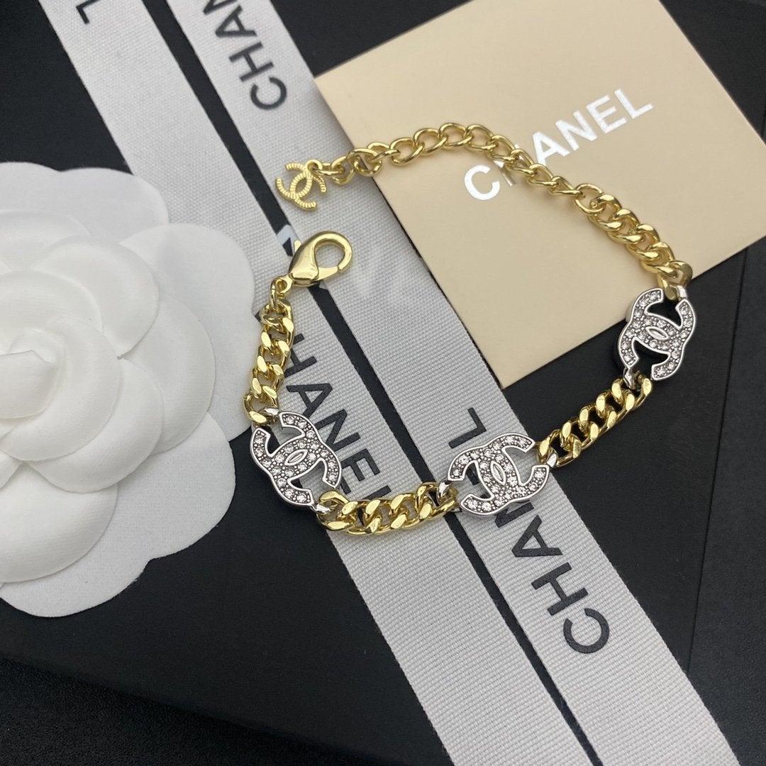 CHANEL Classic And Exquisite Silver Double C Bracelet