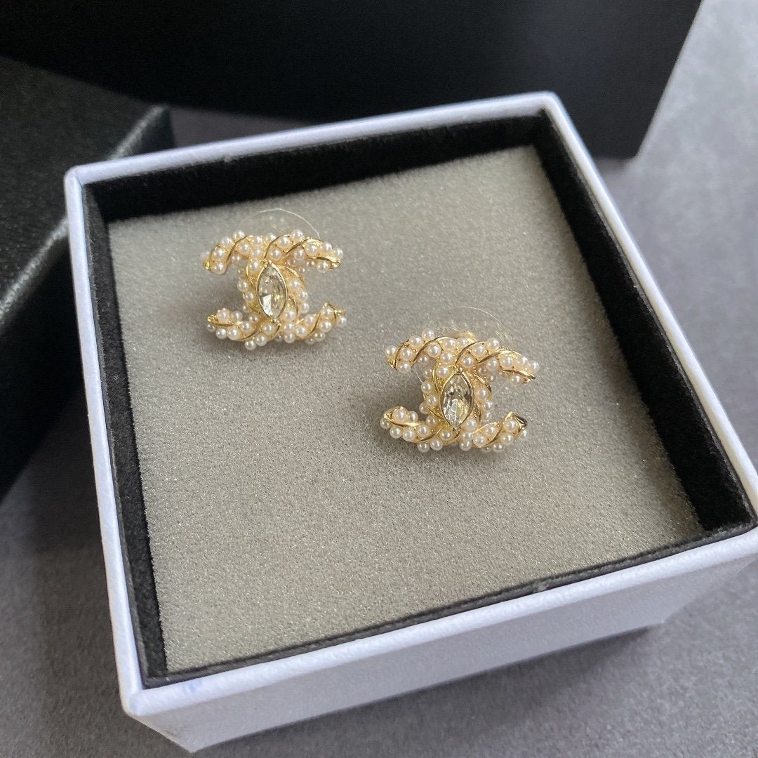CHANEL Fashion Pearl Wrap Earrings
