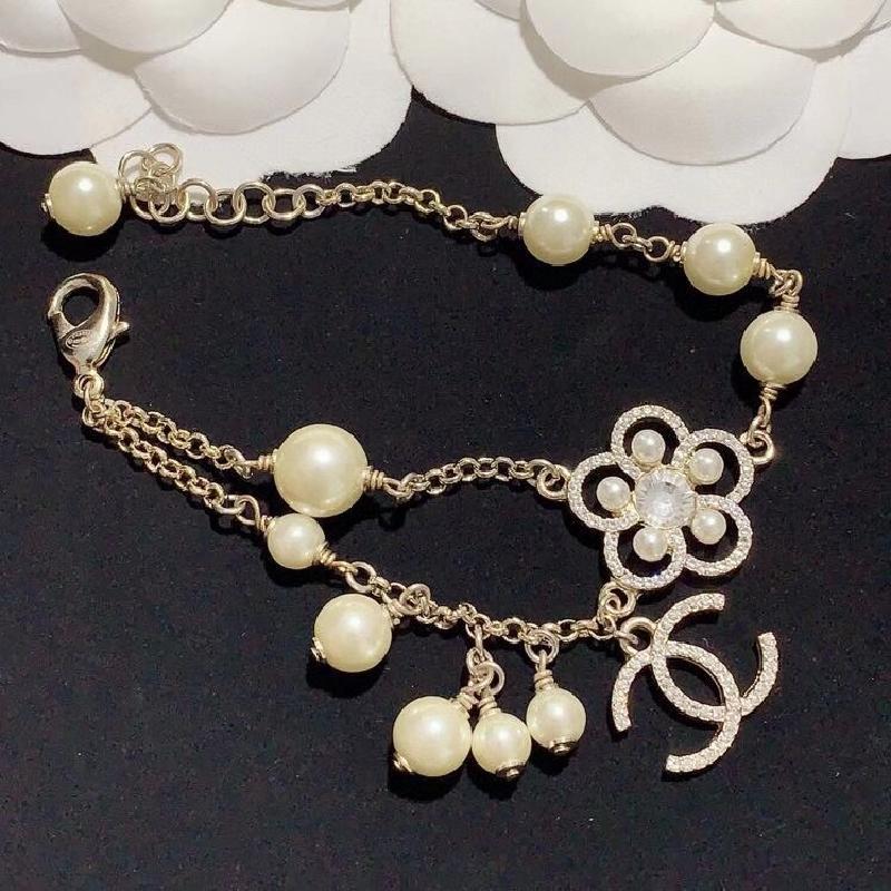 CHANEL Luxury Double C Pearl Bracelet