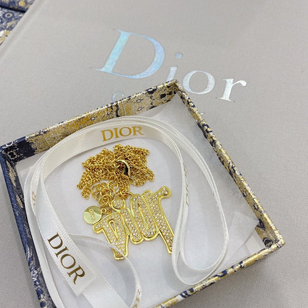 DIOR Luxury Rhinestone Letter Pendant Necklace