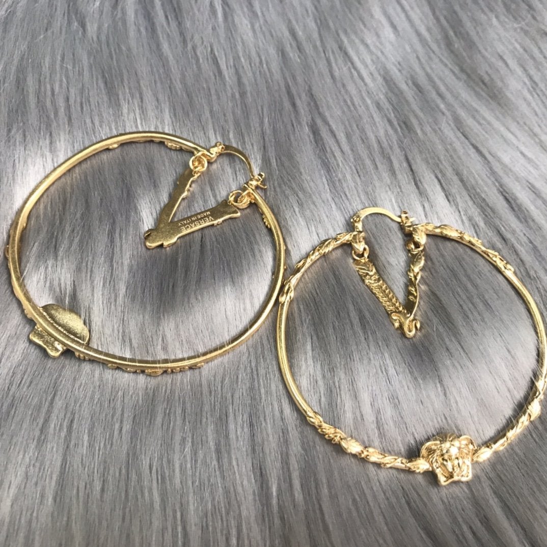 LV Fashion round goddess pendant earrings